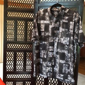 Quicksilver short-sleeve button-down aloha shirt